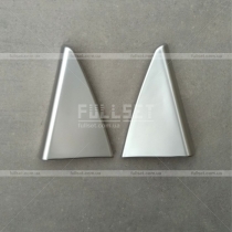 Серебристые накладки на салонные треугольники зеркал на дверях Прадо 150