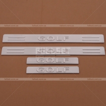 Накладки порогов салона (металлическую часть), с выдавленной надписью Golf