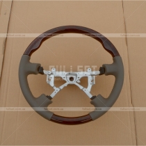 Рулевое колесо с деревянными вставками 