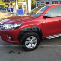 Штатные расширители на колесные арки Hilux 2016+