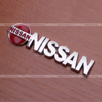 Надпись-эмблема Nissan хром (размер: 9 см на 2 см)