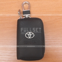 Кожаный чехол для ключей с эмблемой и надписью Toyota